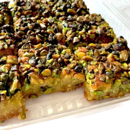 Basboosa basbusa z pistacjami