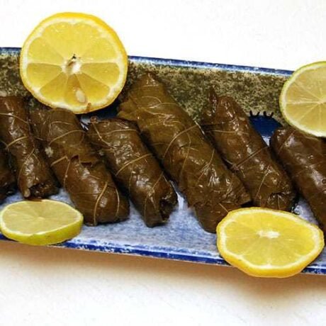 jebra, dolma, jalunzi, czyli arabskie gołąbki 0 liście winogron faszerowane ryżem