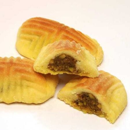 Świeże ciasteczka mamoul maamoul maamul z nadzieniem z pistacji